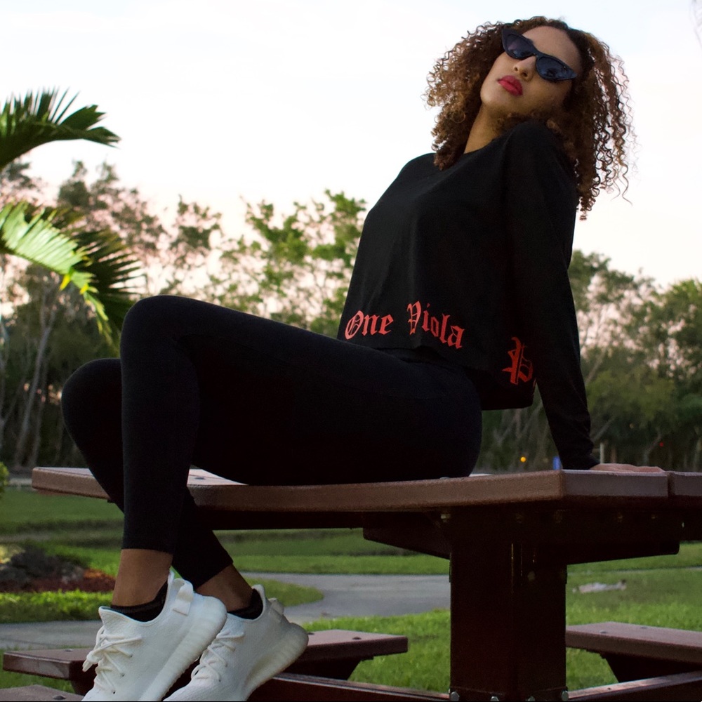Phase One Cropped LS – Obsidian Black